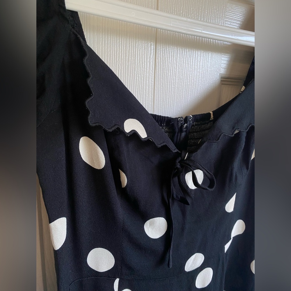 NWT Reformation Shyla Polka Dot Dress with Bow Details Size 6 - Picture 7 of 16